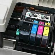 Jak wybrać materiały eksploatacyjne kompatybilne z drukarką?